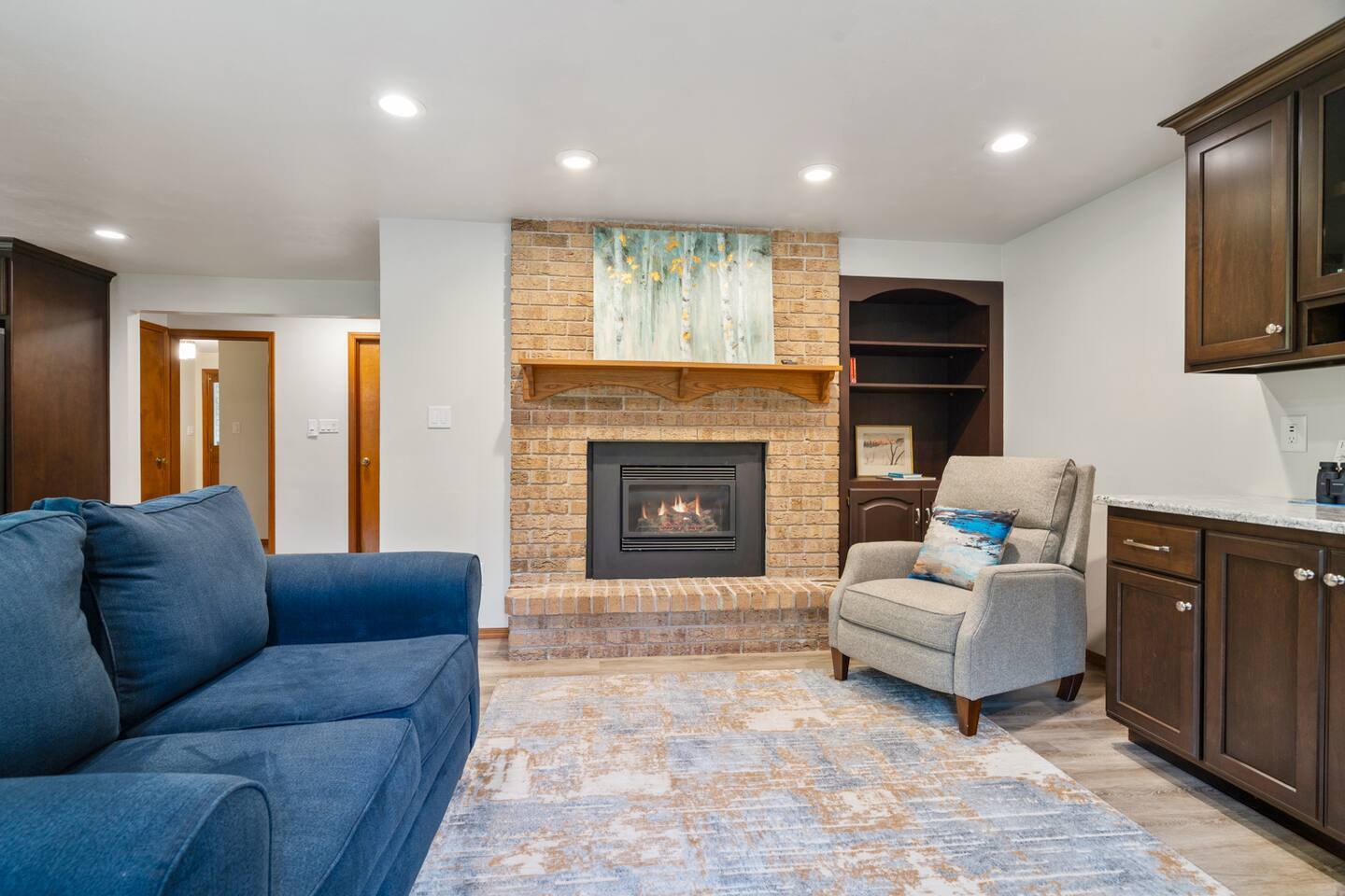 Building Photo - 1212 Circle Dr