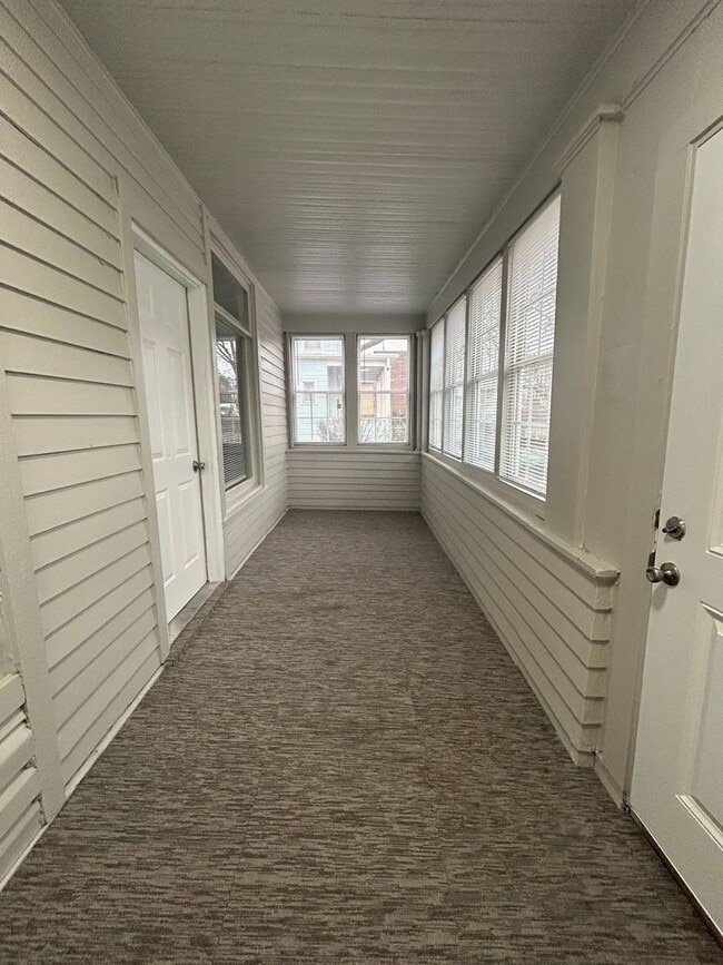 Building Photo - EVH Rentals (1113 Park Ave)