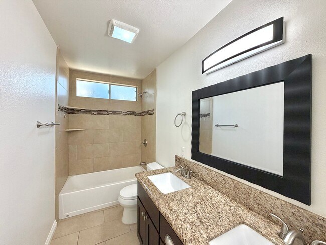 Building Photo - Spacious 4 Bedroom Home available In Alta Loma!