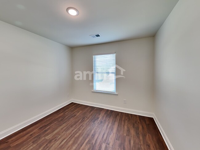 Building Photo - 269 Pecan Dr