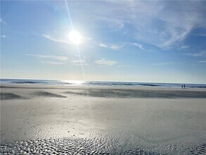 Building Photo - 1107 1st St S