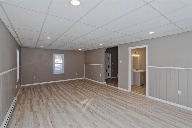 Building Photo - 16 Knightville Dam Road