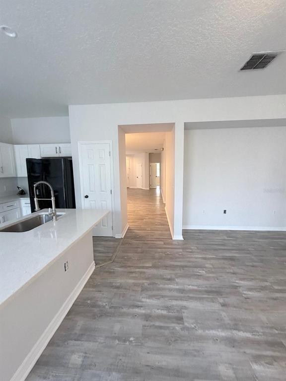 Building Photo - 174 Sand Ridge Dr