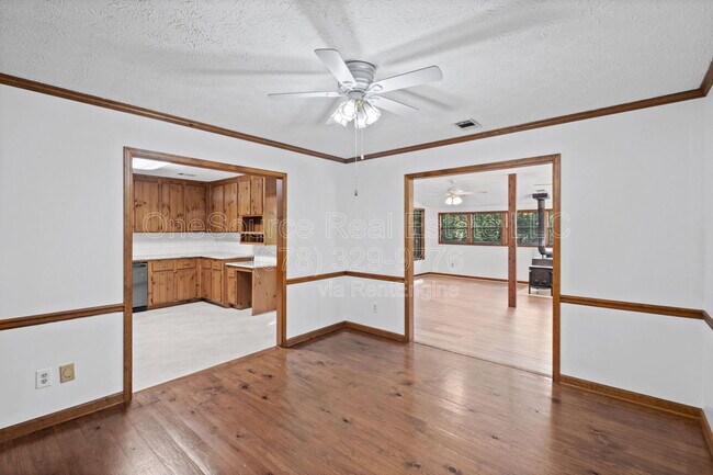 Building Photo - 195 Cross Brook Dr
