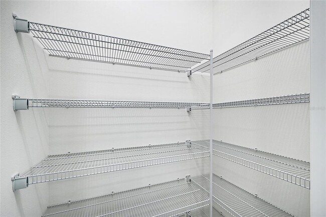 Building Photo - 8168 Sternway Rd