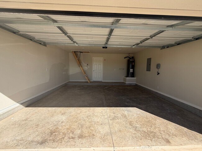 Building Photo - HALF OFF the 1st month with 15 month lease!!!– Move-In Ready with Appliances Included