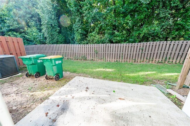 Building Photo - 4995 Berkeley Oak Dr
