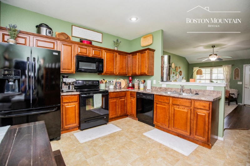 Building Photo - 1121 Apollo Dr