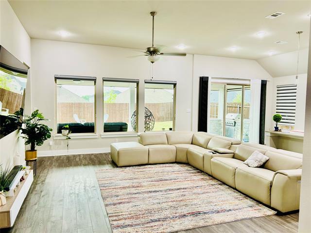 Building Photo - 1232 Xeresa Dr