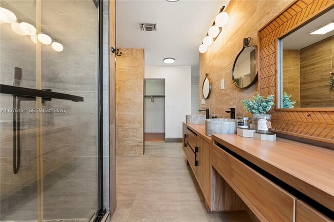 Building Photo - 547 NW 157th Ln