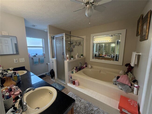 Building Photo - 11232 Andy Dr