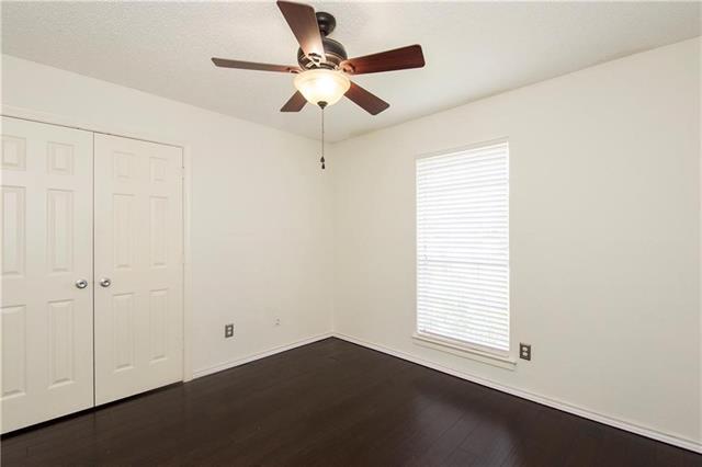 Building Photo - 401 Lexington Ln