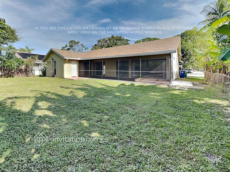 Building Photo - 3914 NW 72nd Dr