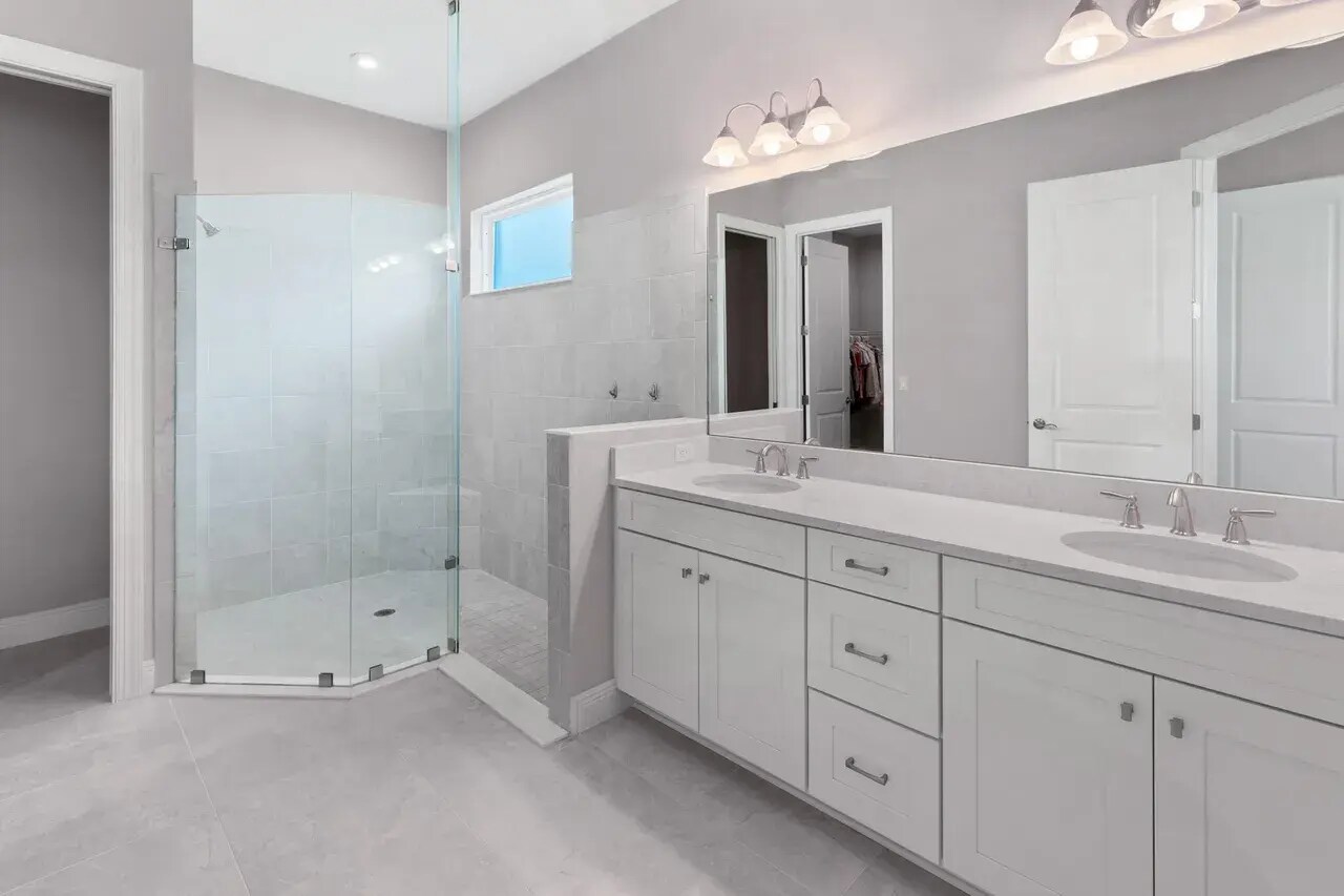 Building Photo - 13004 SW Ambra St