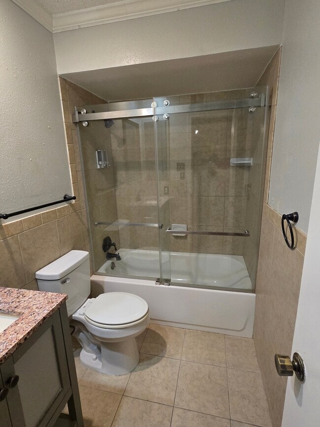 Building Photo - 1819 Babcock Rd