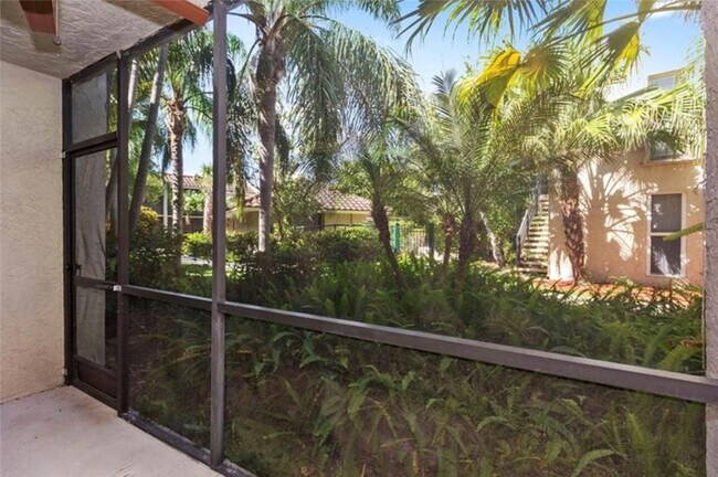 Building Photo - 5276 NE 6th Ave