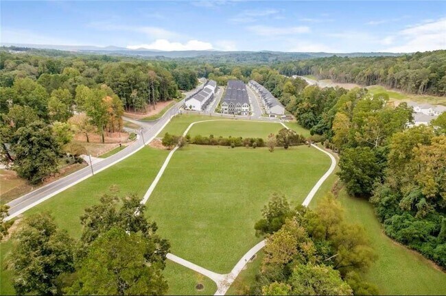 Building Photo - 806 Calvin Pk Dr