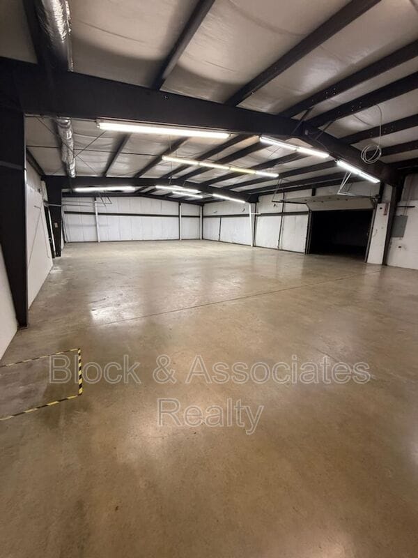 Building Photo - 508 Hoover St