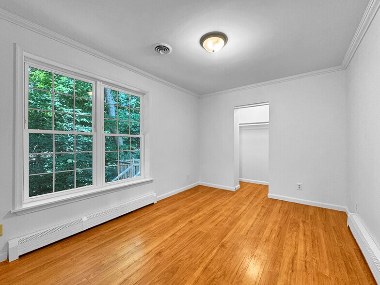 Bedroom 1 - 712 Powell St