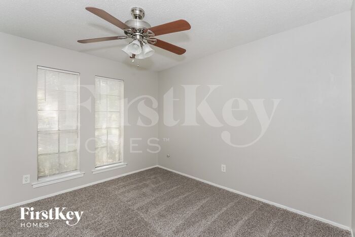 Building Photo - 1409 Harrison Ln
