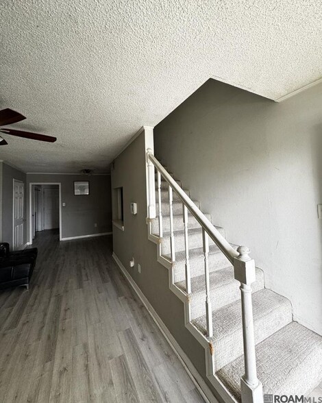 Building Photo - 847A E Boyd Dr