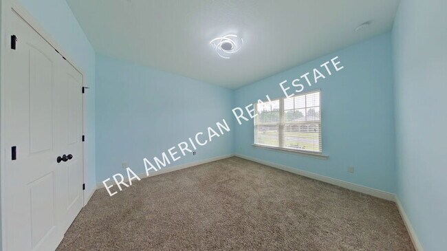 Building Photo - 6109 Burbank Ct