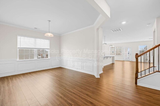 Building Photo - 2207 Restina Dr