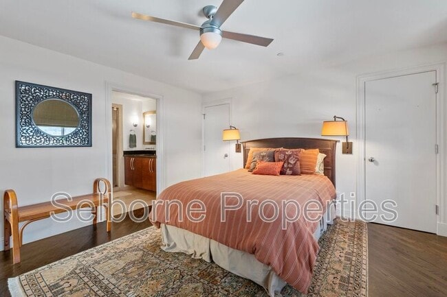Building Photo - 33 Clementina St