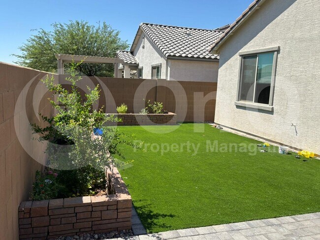 Building Photo - 25493 N 143rd Dr