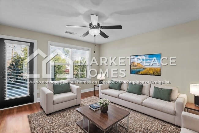 Building Photo - 2205 Perrins Ln