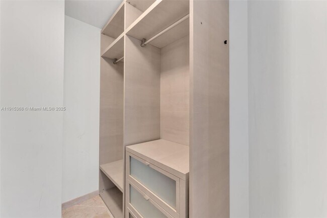 Building Photo - 88 SW 7th St