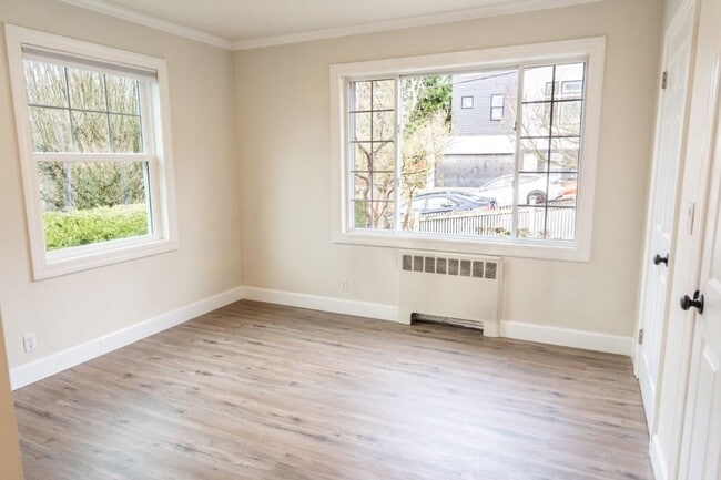 Building Photo - 4Bd/2.5Ba Seattle House