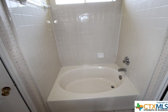 Building Photo - 4209 Adobe Dr