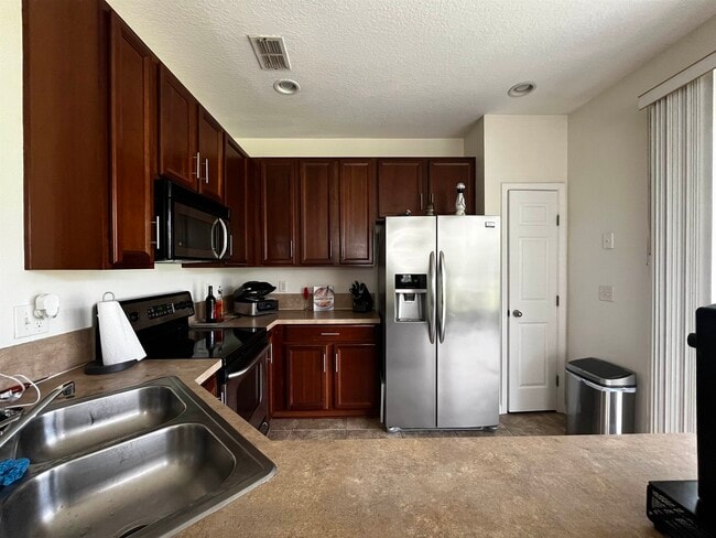 Building Photo - 7180 Stonelion Cir