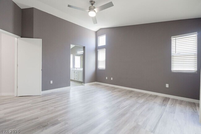 Building Photo - 1109 Devon Downs Ave