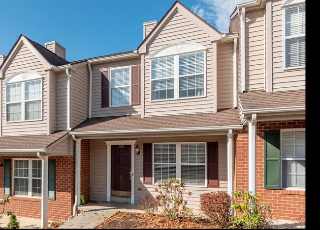Building Photo - 140 Blue Leaf Dr