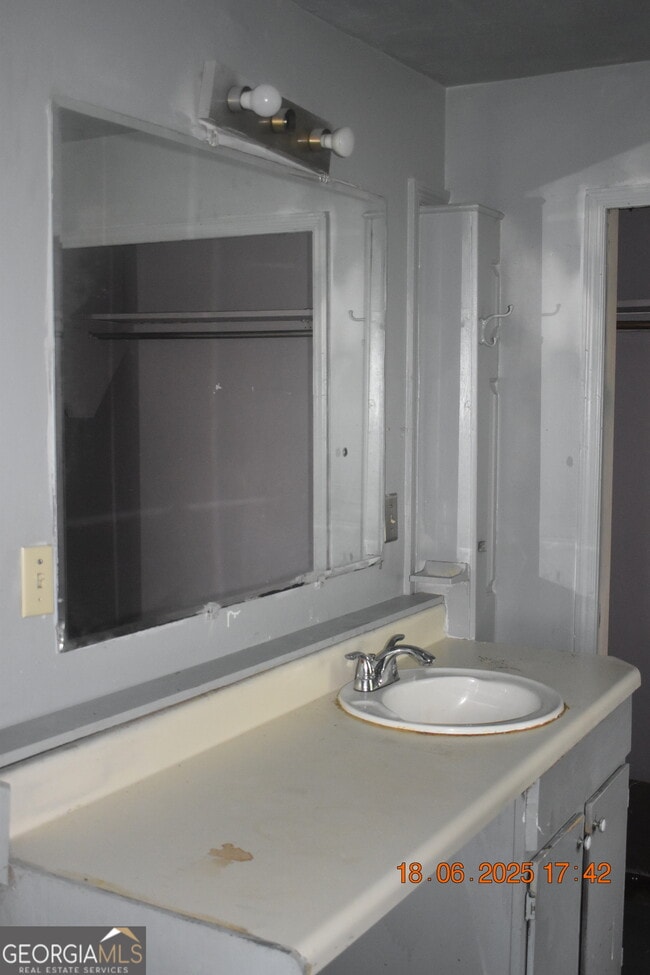 Building Photo - 803 Grosso Ave