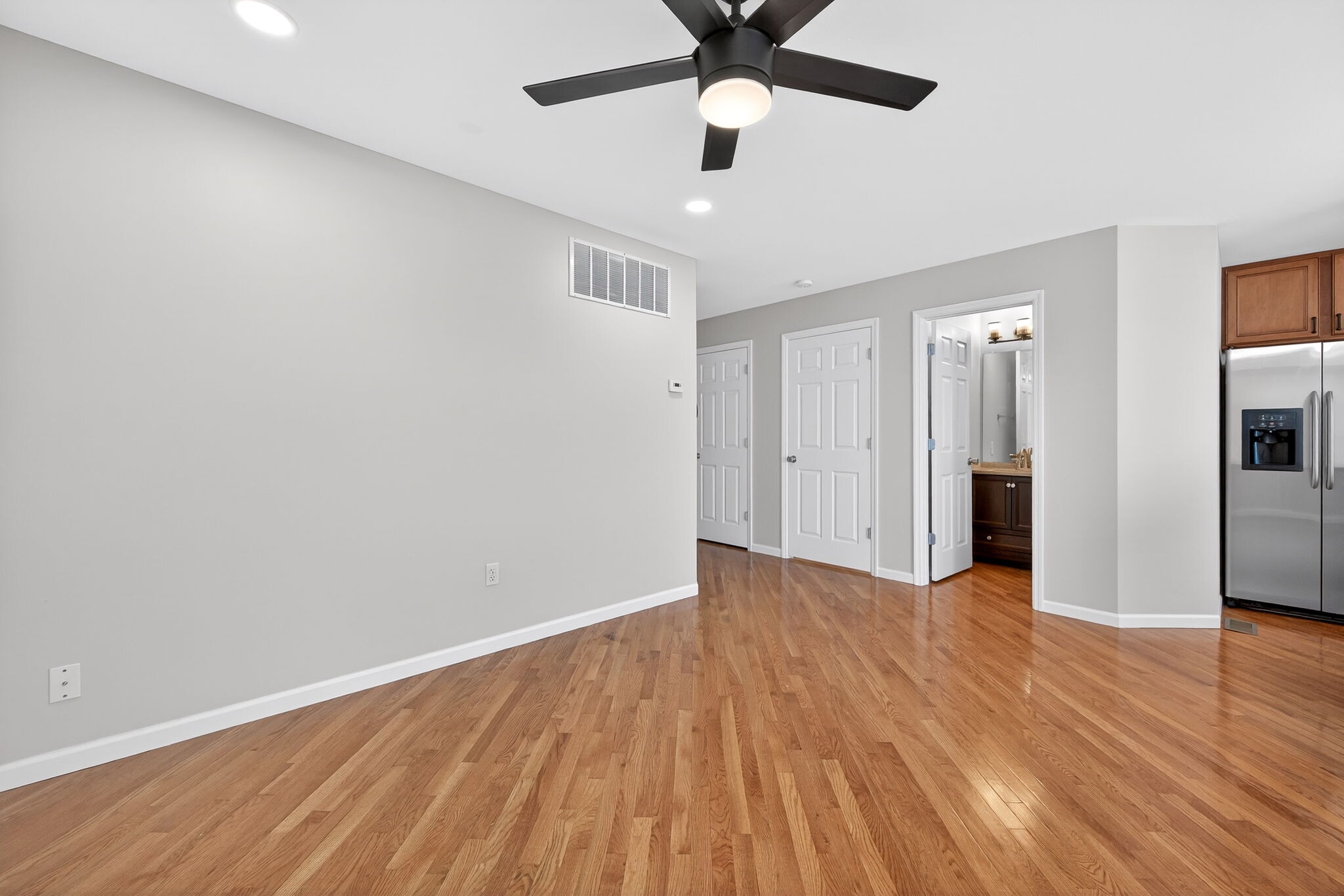 Building Photo - 373 Montclair Tower Dr