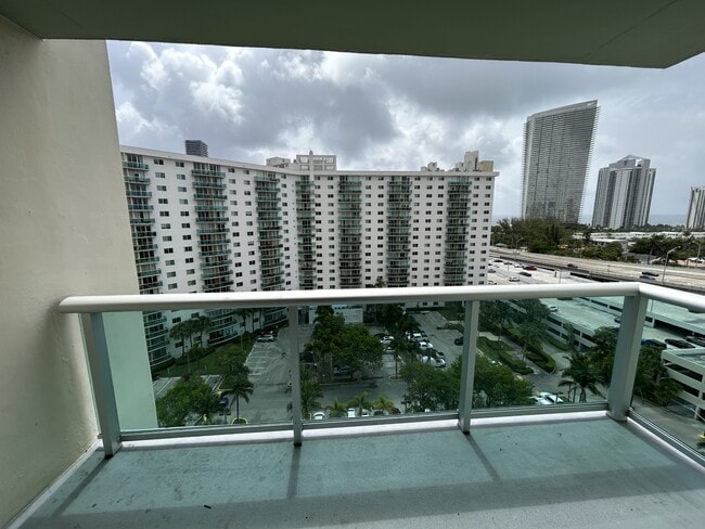 Building Photo - 19390 Collins Ave
