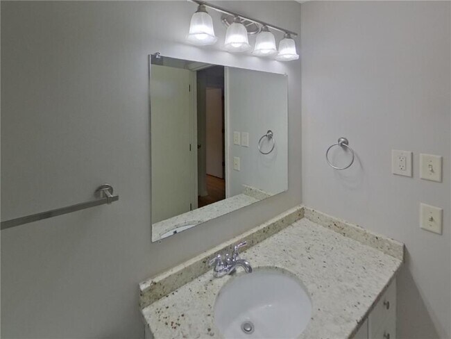 Building Photo - 13408 Colfax Ave S