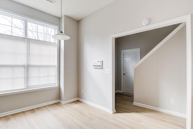 Building Photo - 228 Weststone Blvd