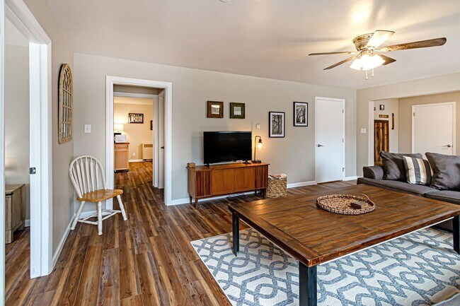 Building Photo - 62 Curlew Pl