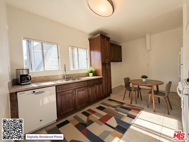 Building Photo - 1238 W Adams Blvd