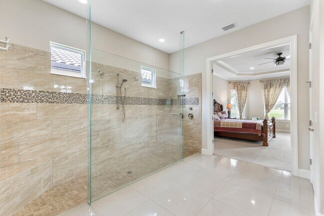 Building Photo - 4622 Benito Ct