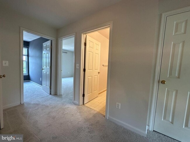 Building Photo - 43395 Allisons Ridge Terrace