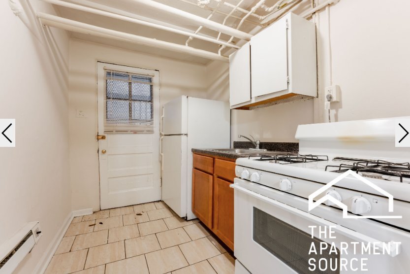 Building Photo - 2886 N Clark St