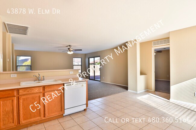 Building Photo - 3 bedroom Plus Den Home in Maricopa with N...