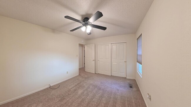 Building Photo - 1125 Butternut Ln