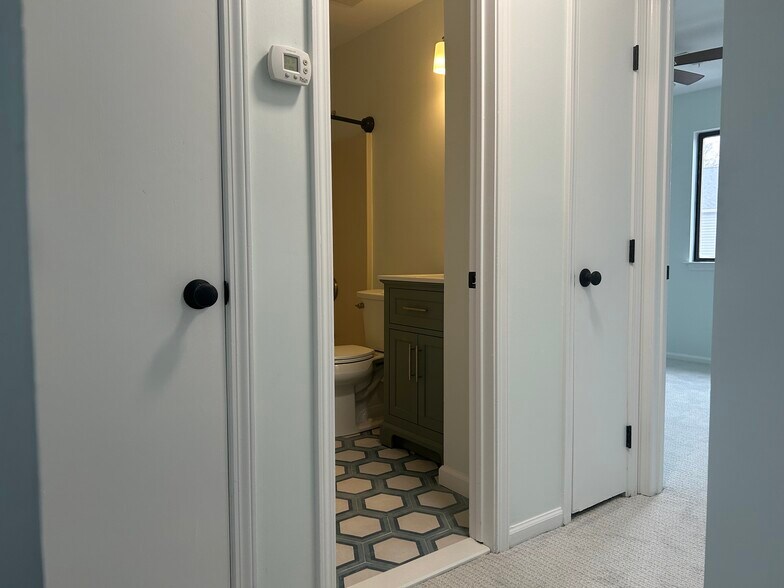 Hallway - 108 Seaside Ave