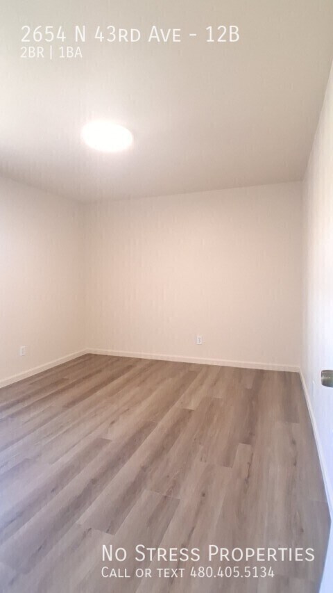 Building Photo - 2654 N 43rd Ave